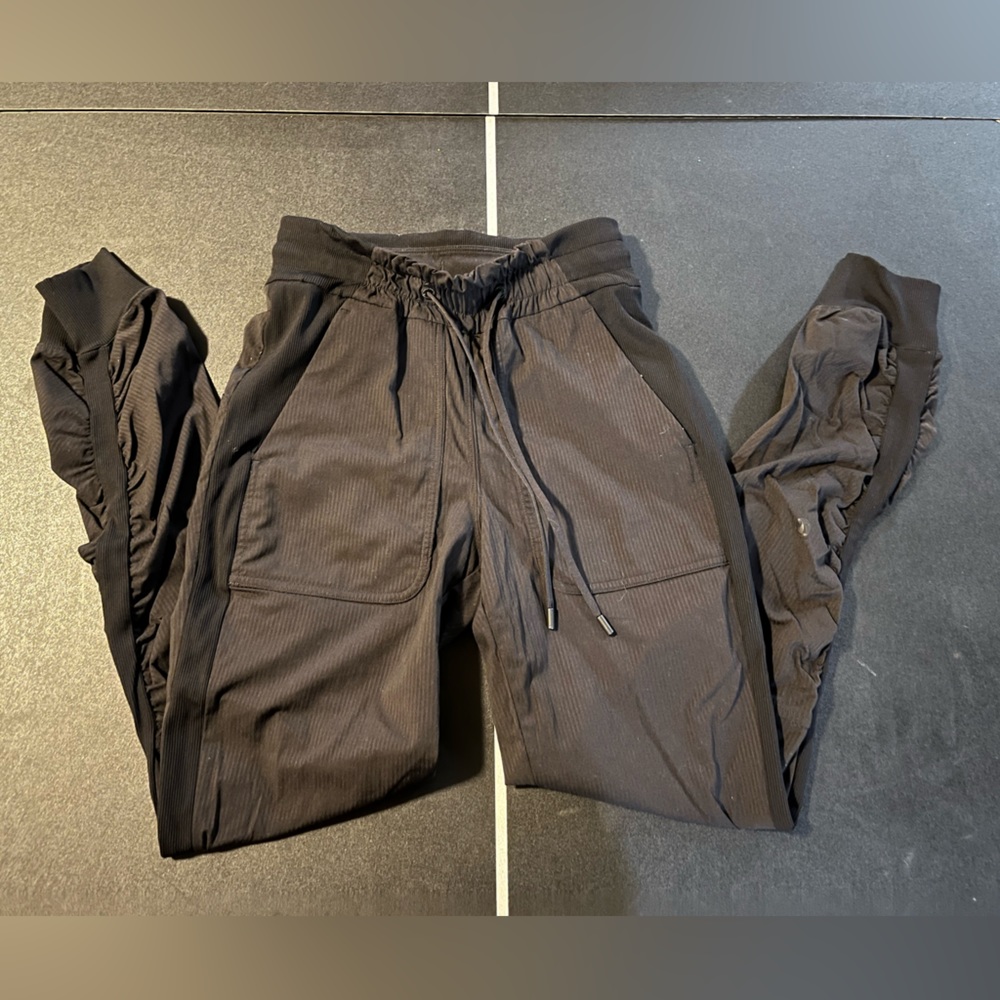 lululemon joggers